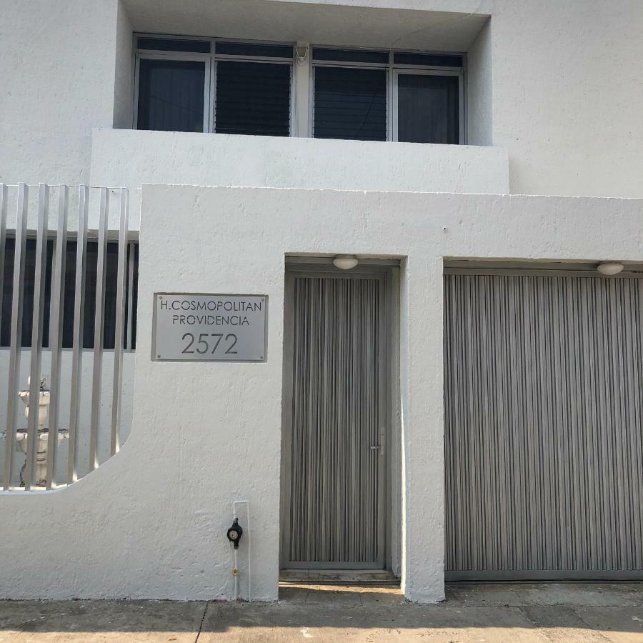 Hostal Guadalajara Cosmopolitan Providencia ภายนอก รูปภาพ