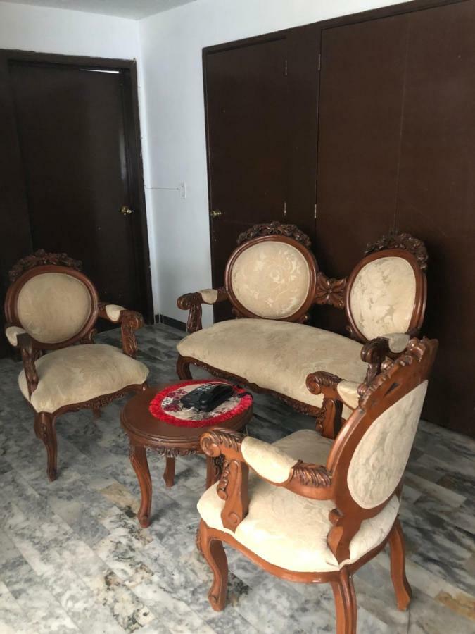 Hostal Guadalajara Cosmopolitan Providencia ภายนอก รูปภาพ